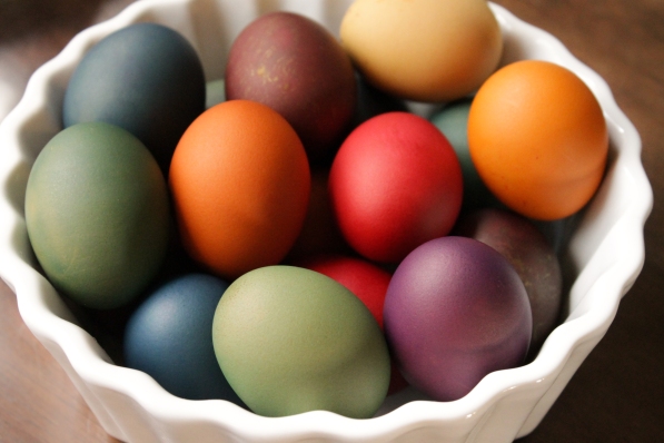 Thread Bears® Blog / He is risen! RIT dye royal-hued eggs