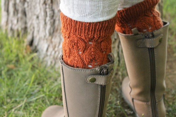 Leaf Collecting Leg Warmers PDF Knitting Pattern by Rhonda Potteet of Thread Bears®
